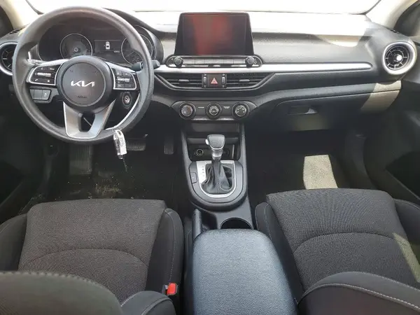 3KPF24AD5PE648237 2023 KIA FORTE - Image 8