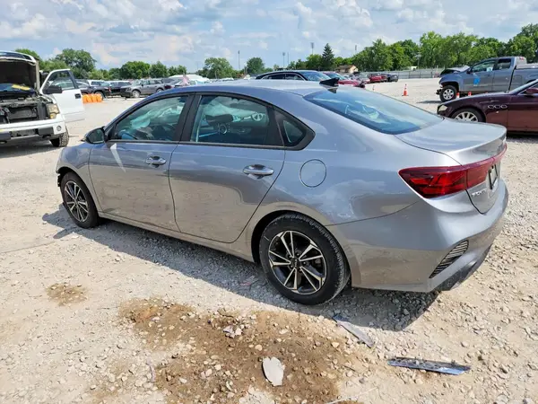 3KPF24AD5PE653664 2023 KIA FORTE - Image 2