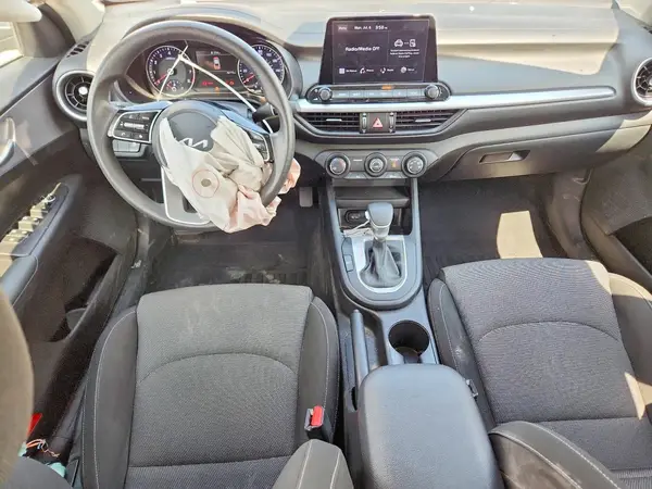 3KPF24AD5PE653664 2023 KIA FORTE - Image 8