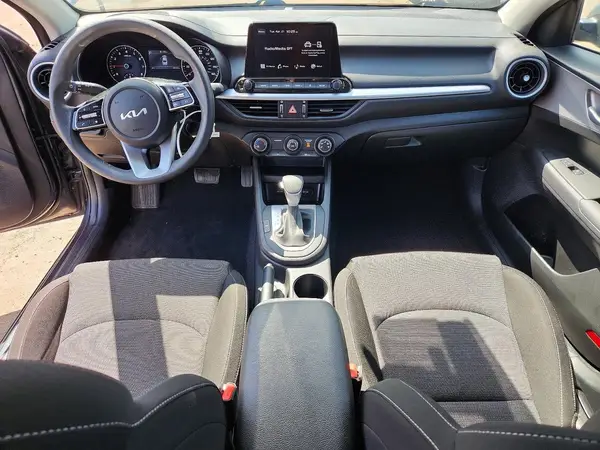 3KPF24AD5PE655480 2023 KIA FORTE - Image 8