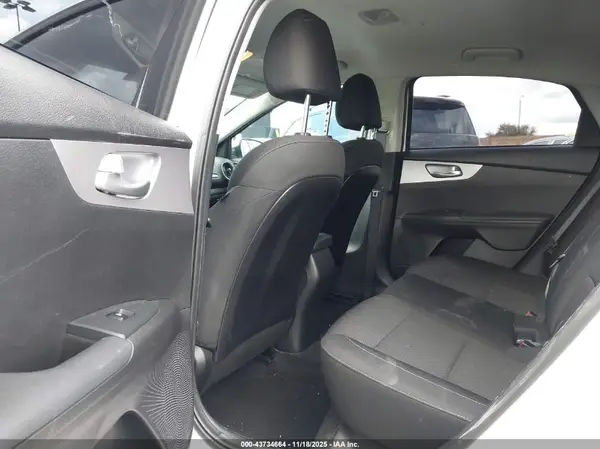 3KPF24AD5PE656144 2023 KIA FORTE - Image 8