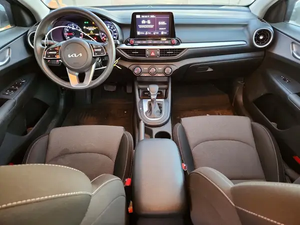 3KPF24AD5PE656435 2023 KIA FORTE - Image 8