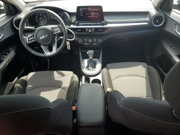 3KPF24AD5PE657116 2023 KIA FORTE - Image 8