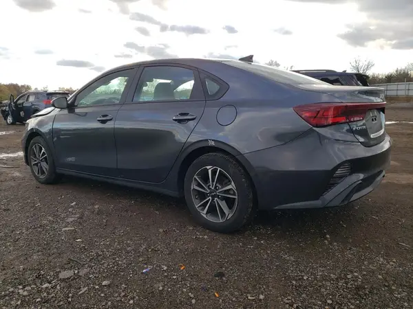 3KPF24AD5PE657875 2023 KIA FORTE - Image 2