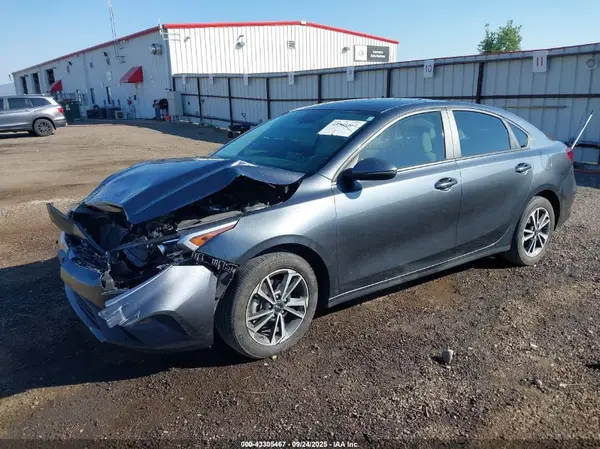 3KPF24AD5PE658153 2023 KIA FORTE - Image 2