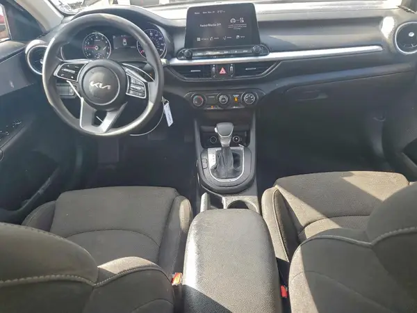3KPF24AD5PE659111 2023 KIA FORTE - Image 8