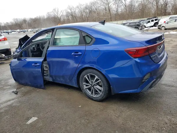 3KPF24AD5PE662316 2023 KIA FORTE - Image 2