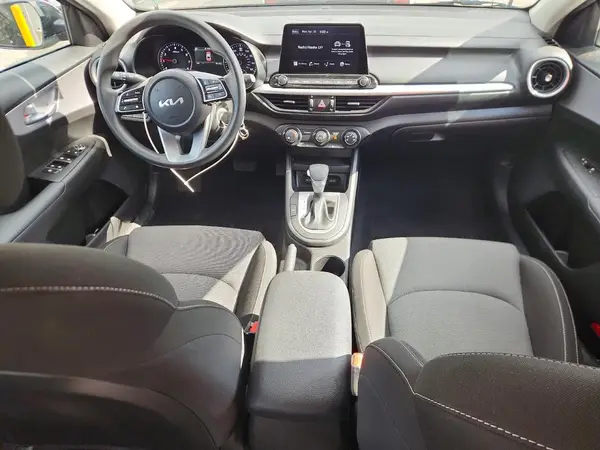 3KPF24AD5PE663224 2023 KIA FORTE - Image 8