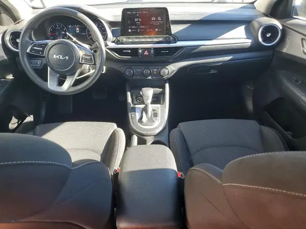 3KPF24AD5PE666902 2023 KIA FORTE - Image 8