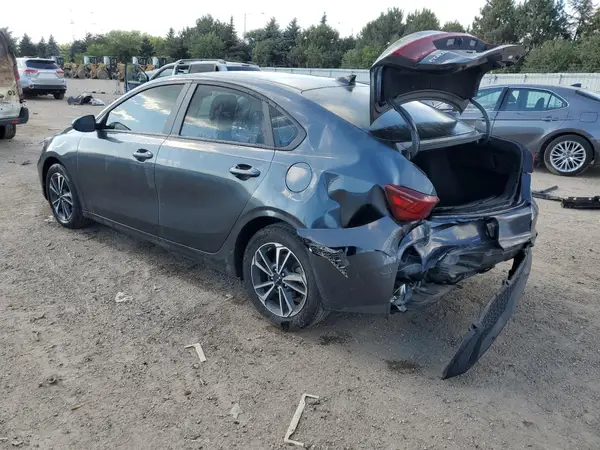 3KPF24AD5PE668570 2023 KIA FORTE - Image 2