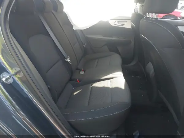 3KPF24AD5PE668634 2023 KIA FORTE - Image 8