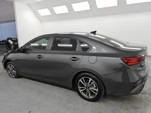 3KPF24AD5PE671971 2023 KIA FORTE - Image 2