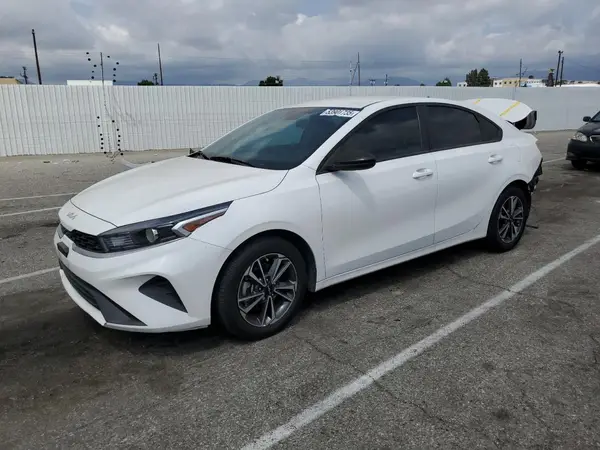 3KPF24AD5PE673767 2023 KIA FORTE - Image 1
