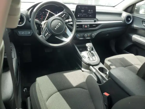 3KPF24AD5PE673767 2023 KIA FORTE - Image 8