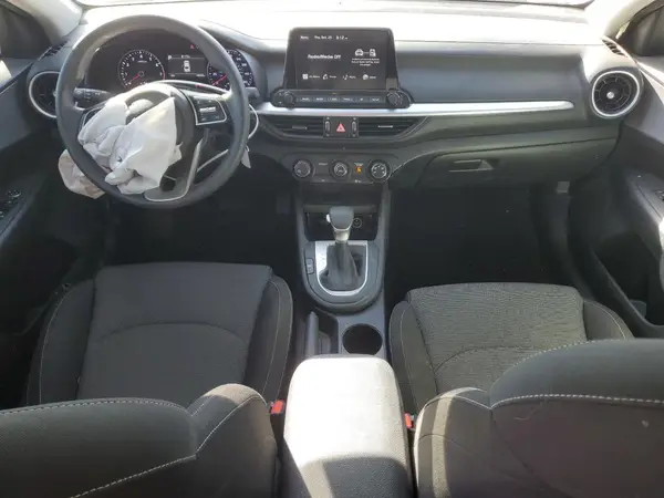 3KPF24AD5PE675602 2023 KIA FORTE - Image 8