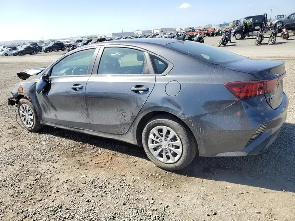 3KPF24AD5PE676569 2023 KIA FORTE - Image 2
