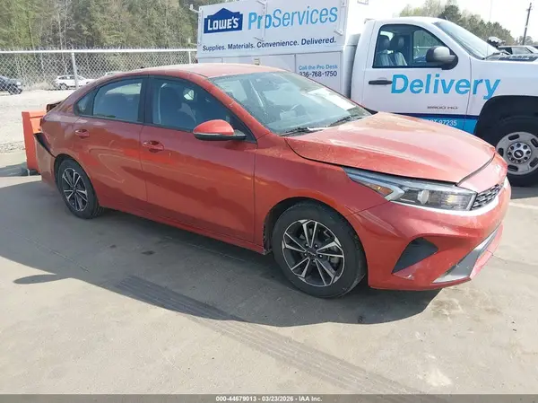 3KPF24AD5PE677575 2023 KIA FORTE - Image 1