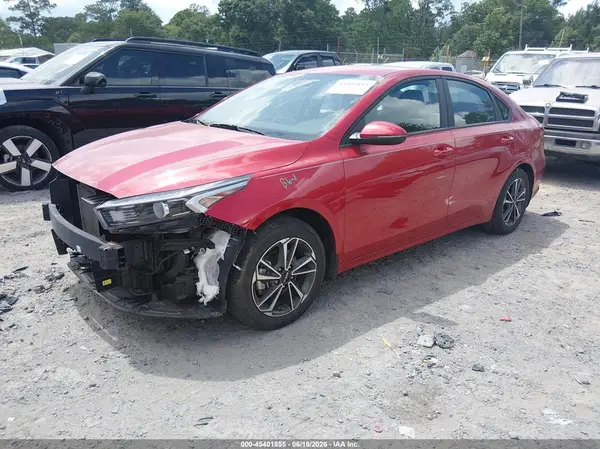 3KPF24AD5PE678905 2023 KIA FORTE - Image 2