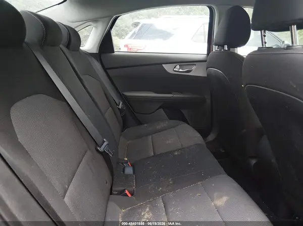 3KPF24AD5PE678905 2023 KIA FORTE - Image 8