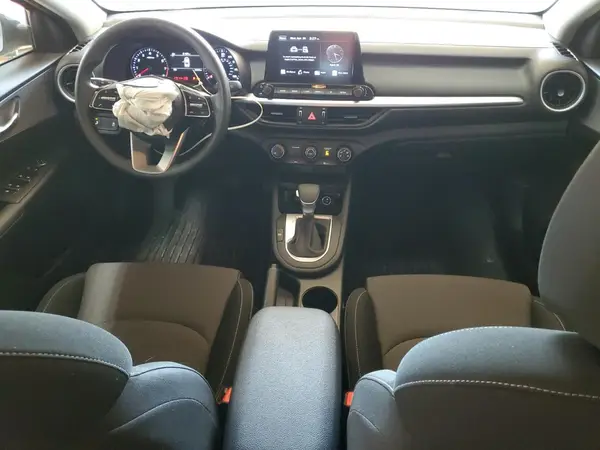 3KPF24AD5PE682484 2023 KIA FORTE - Image 8