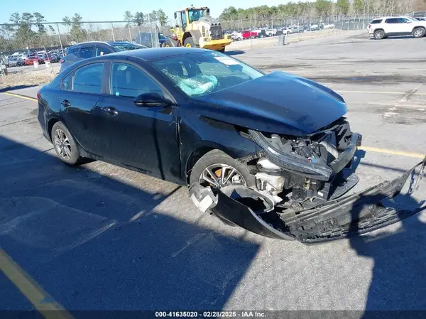 3KPF24AD5PE689578 2023 KIA FORTE - Image 1