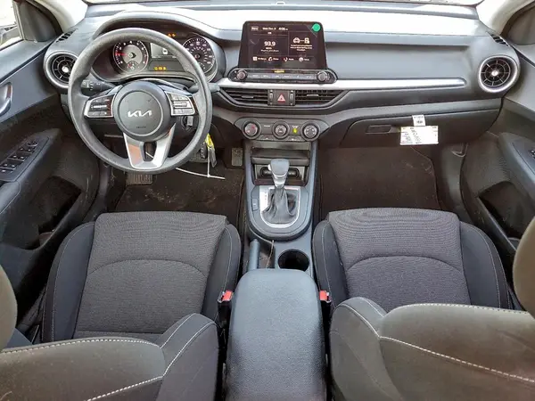 3KPF24AD5PE691928 2023 KIA FORTE - Image 8