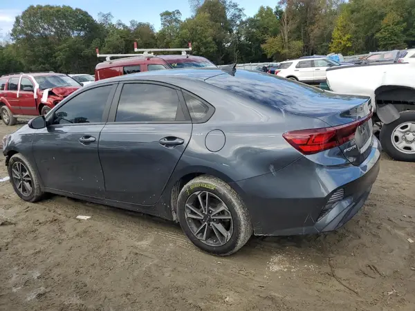 3KPF24AD5PE693372 2023 KIA FORTE - Image 2