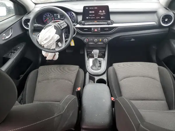 3KPF24AD5PE695123 2023 KIA FORTE - Image 8