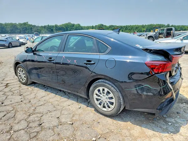 3KPF24AD5RE695223 2024 KIA FORTE - Image 2