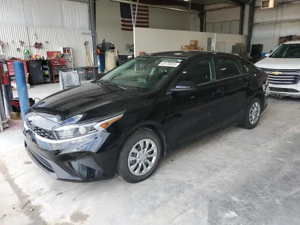 3KPF24AD5RE695433 2024 KIA FORTE - Image 1