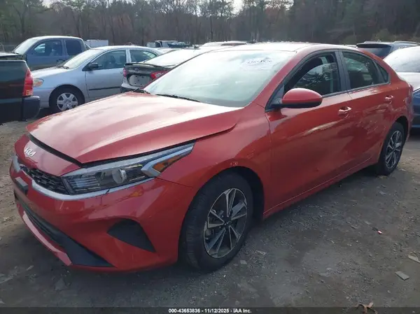 3KPF24AD5RE697750 2024 KIA FORTE - Image 2