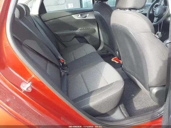 3KPF24AD5RE697750 2024 KIA FORTE - Image 8
