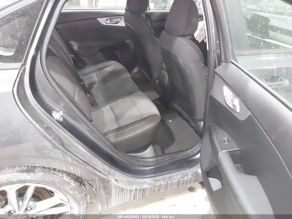 3KPF24AD5RE699756 2024 KIA FORTE - Image 8