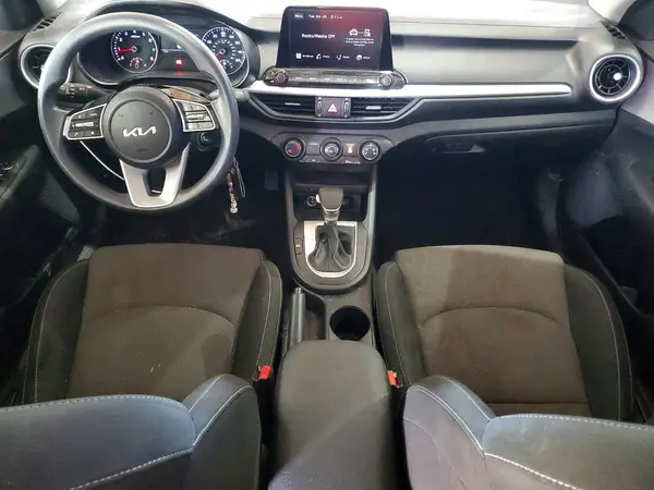 3KPF24AD5RE702283 2024 KIA FORTE - Image 8