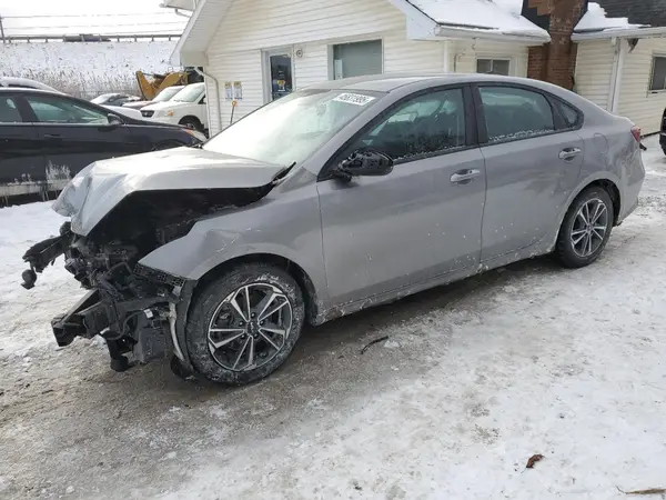 3KPF24AD5RE702395 2024 KIA FORTE - Image 1