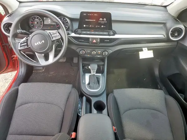3KPF24AD5RE704518 2024 KIA FORTE - Image 8
