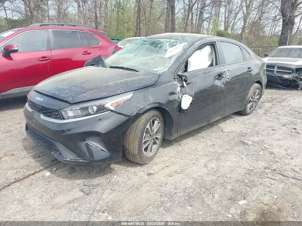 3KPF24AD5RE705040 2024 KIA FORTE - Image 2