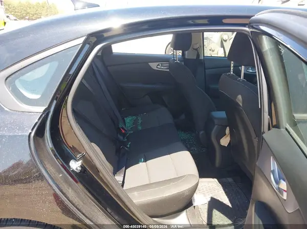 3KPF24AD5RE705426 2024 KIA FORTE - Image 8