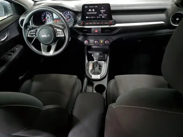 3KPF24AD5RE706432 2024 KIA FORTE - Image 8