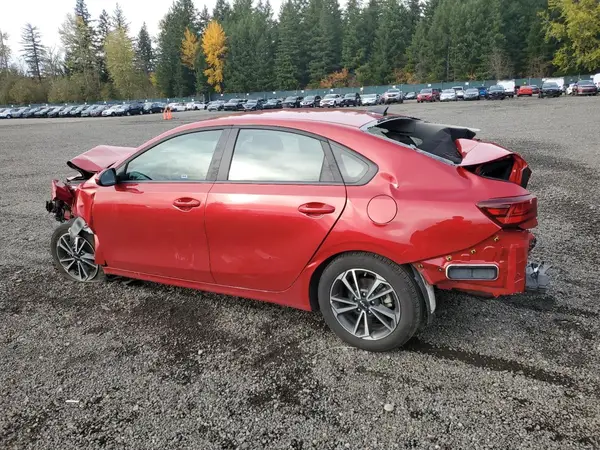 3KPF24AD5RE709699 2024 KIA FORTE - Image 2