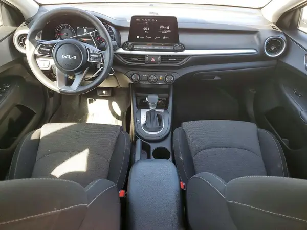 3KPF24AD5RE719987 2024 KIA FORTE - Image 8