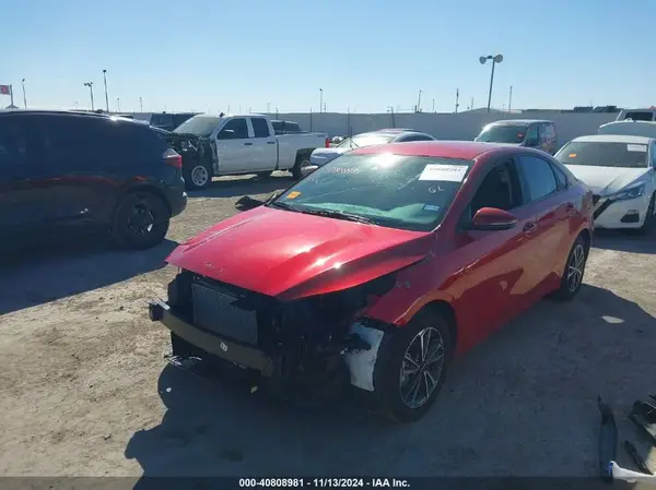 3KPF24AD5RE722727 2024 KIA FORTE - Image 2