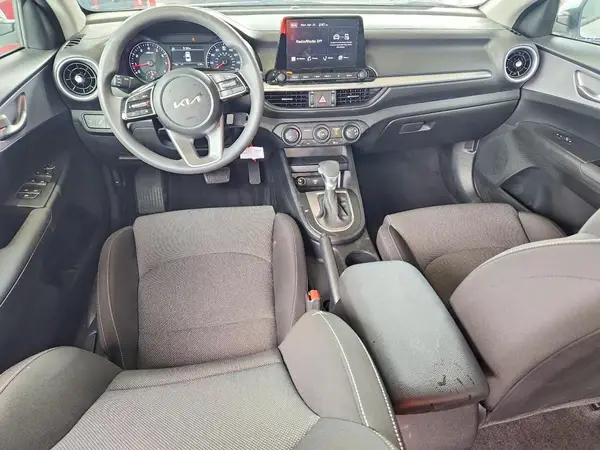 3KPF24AD5RE723554 2024 KIA FORTE - Image 8