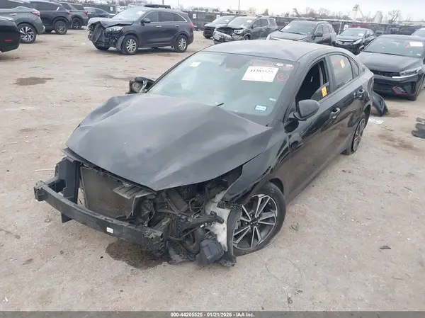 3KPF24AD5RE726499 2024 KIA FORTE - Image 2