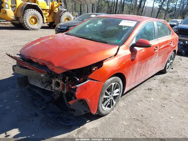 3KPF24AD5RE727961 2024 KIA FORTE - Image 2
