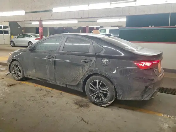 3KPF24AD5RE729127 2024 KIA FORTE - Image 2