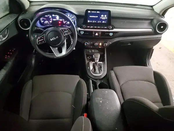 3KPF24AD5RE729127 2024 KIA FORTE - Image 8