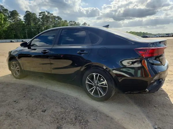 3KPF24AD5RE729855 2024 KIA FORTE - Image 2