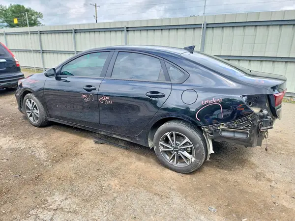 3KPF24AD5RE730200 2024 KIA FORTE - Image 2