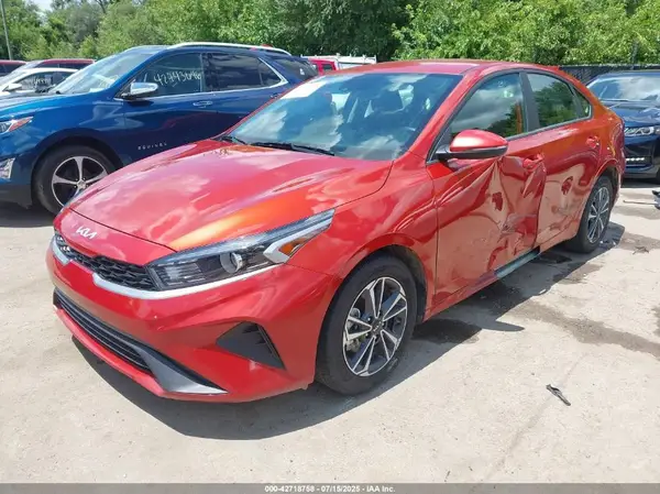 3KPF24AD5RE730570 2024 KIA FORTE - Image 2